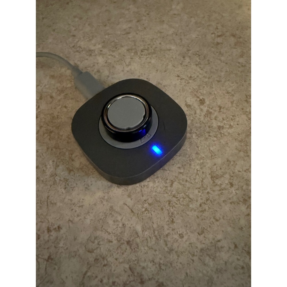 Oura Ring Gen 4 Black Smart Ring Health Tracker with Charger Size 7